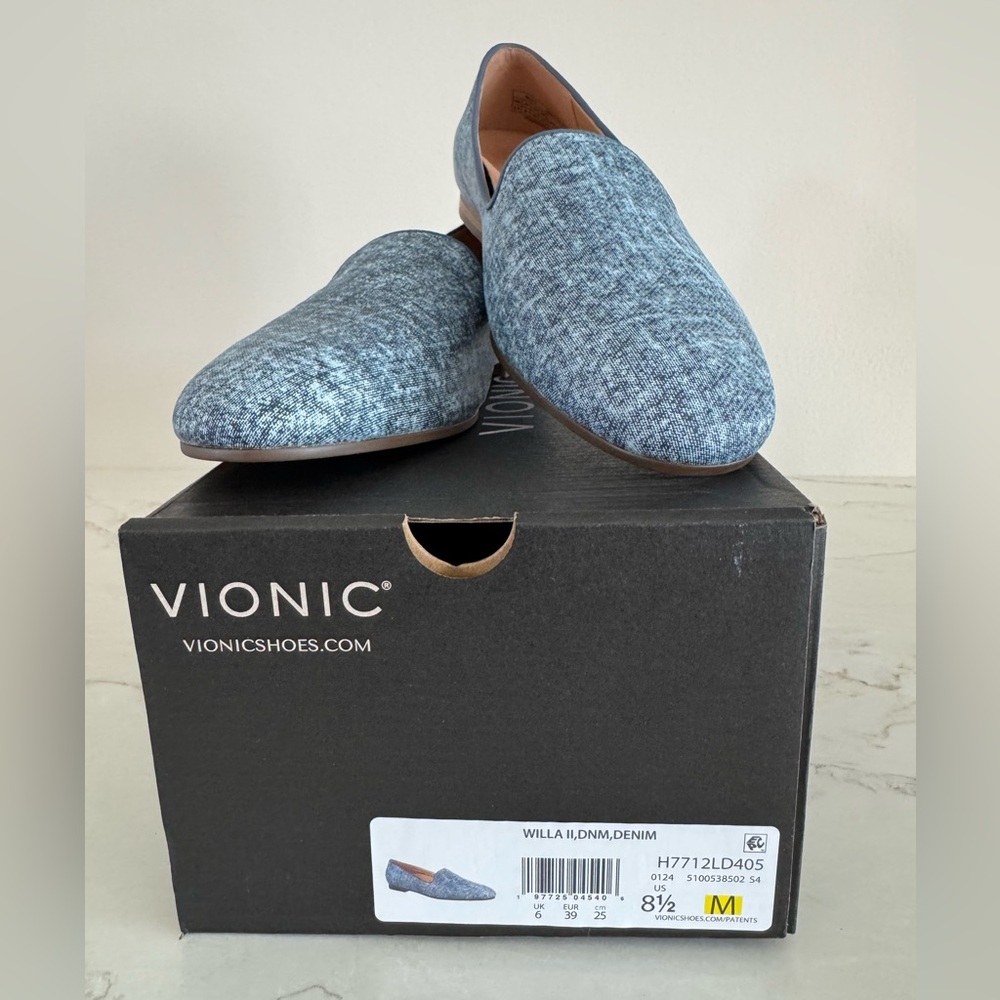 NWT! Vionic Willa II Loafers in Denim Blue, size 8.5